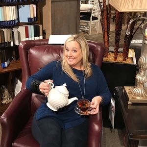 Meet your Posher, Kara